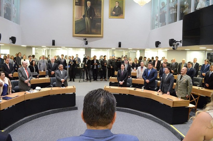 posse-na-assembleia-legislativa