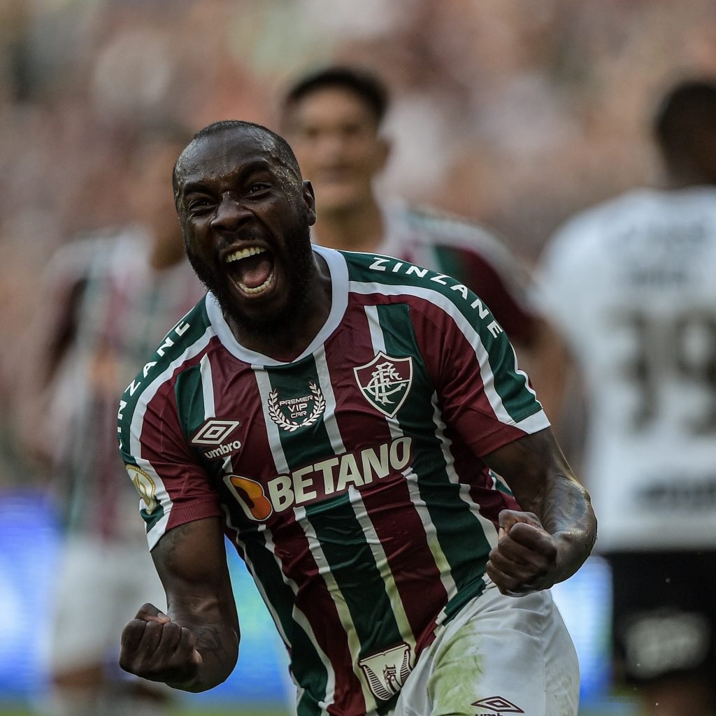 manoel-do-fluminense-comemora-gol-sobre-o-corinthians-pelo-brasileirao-1656791921927_v2_1x1-1024x1024-1