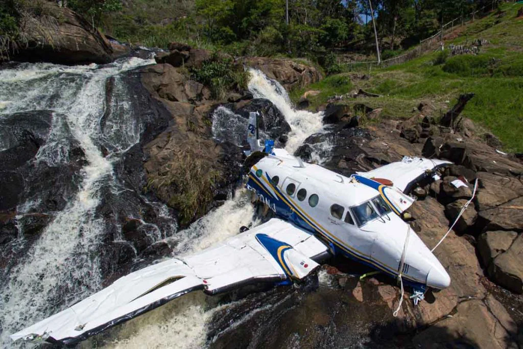 Aviao-marila-mendoca-1024x683-1
