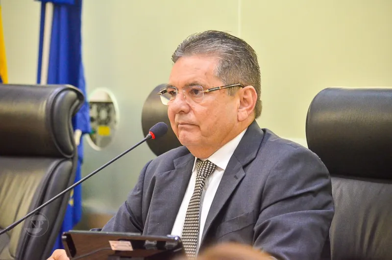 adriano-galdino