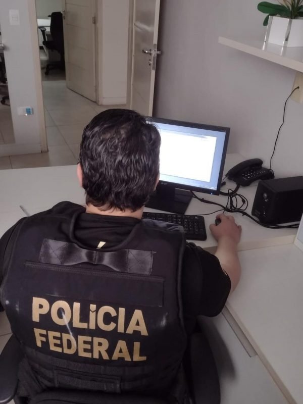 FB3E8FD6-A630-4D2D-B9AA-E3EB8B15272A-600x800-1
