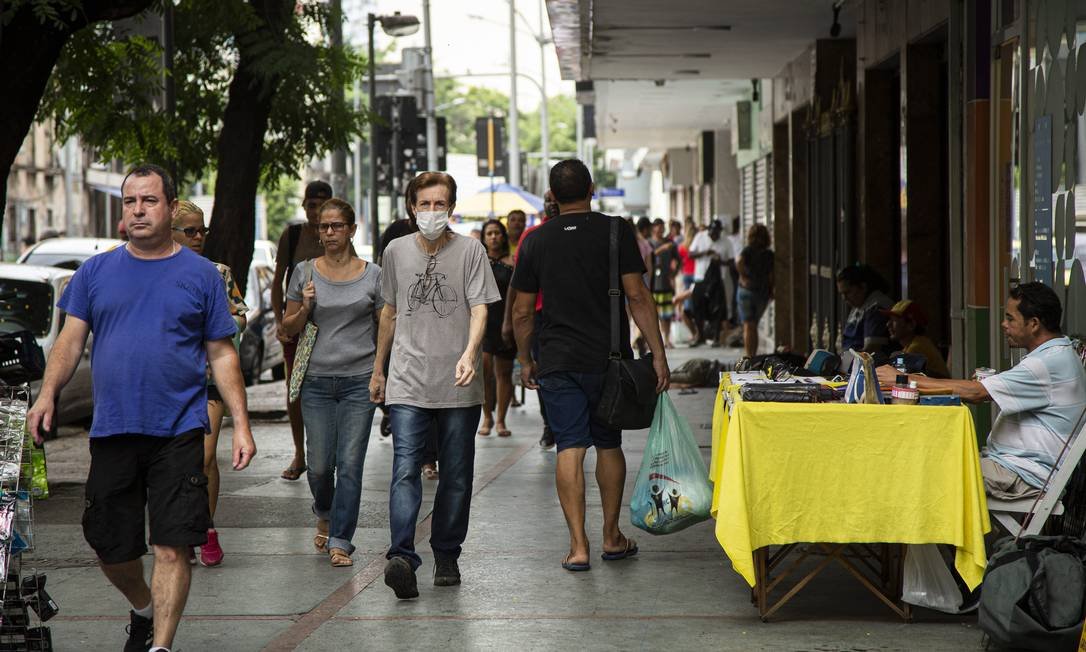 87692891_RI-Rio-de-Janeiro-RJ-30-03-2020Em-meio-a-pandemia-ruas-do-Centro-e-Zona-Sul-apresent