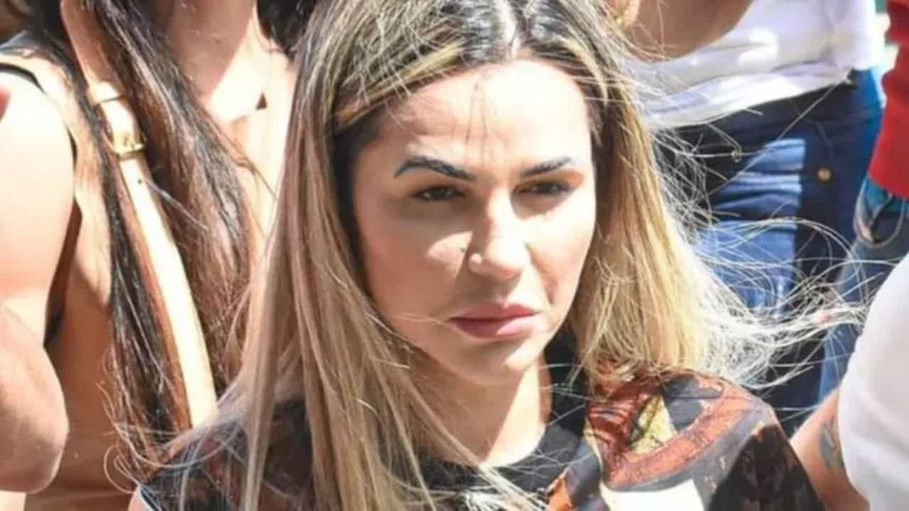 como-esta-sendo-a-prisao-de-deolane-bezerra_1128