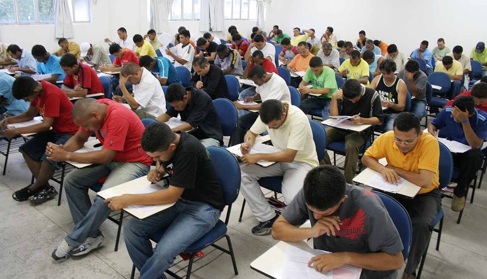 pais-tem-mais-de-20-mil-vagas-em-concursos-publicos (1)