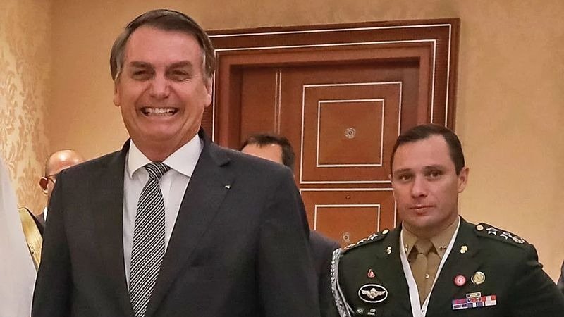 jair-bolsonaro-mauro-cid-e168311