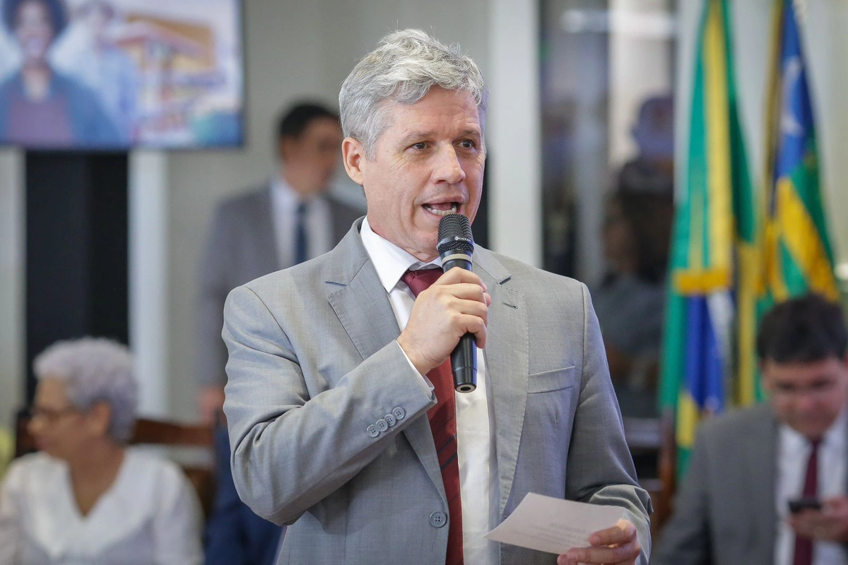 ministro-paulo-teixeiranone.jpeg.1200x0_q95_crop