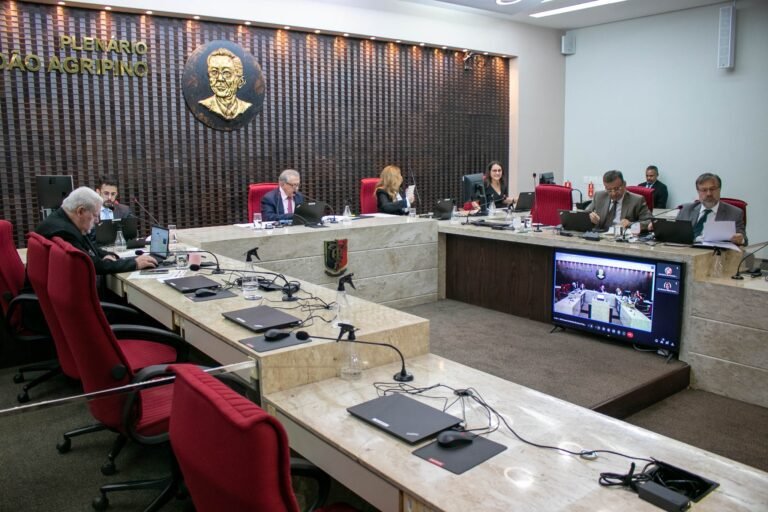 Camara-TCE-PB-Primeira-768x512 (1)