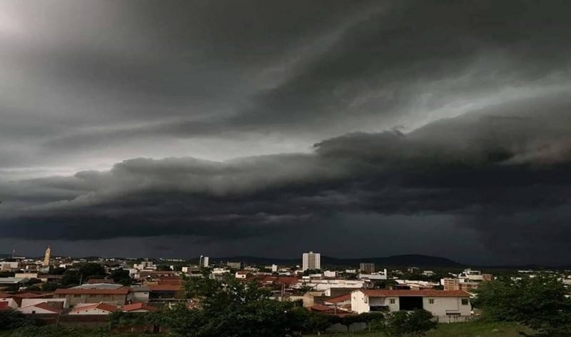 chuva-cajazeiras-800x472_Easy-Resize.com_-800x472-1