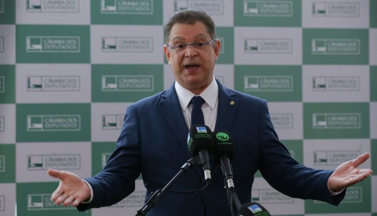 sostenes-deputado-750x430
