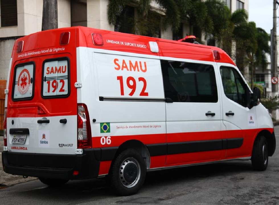 Colisão entre carros é registrada na manhã desta quinta (03) na BR-230, na saída de Aparecida para Sousa