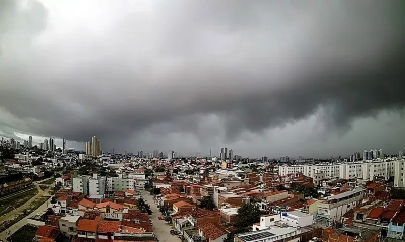 Litoral da Paraíba tem previsão de chuvas fortes e perigo de deslizamentos