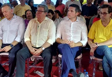 João assume presidência estadual do PSB falando em unidade do bloco para 2026
