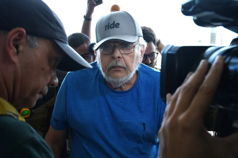 João Alves afirma que Fernando Cunha Lima não terá tratamento diferenciado e defesa classifica transferência como cruel