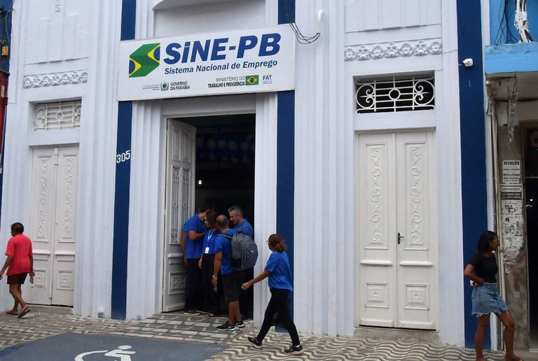 Sine-PB disponibiliza mais de 760 vagas de emprego nesta segunda-feira (05), confira!