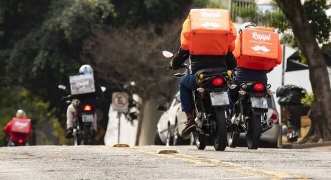 Governo estuda abertura de crédito para entregadores de apps