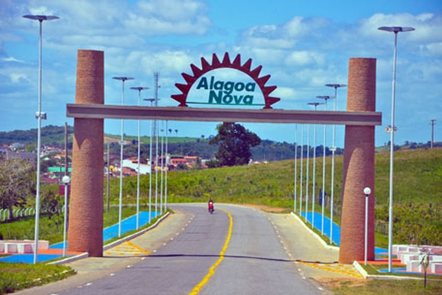 Alagoa Nova contrata shows de Limão Com Mel e Taty Girl por R$ 550 mil