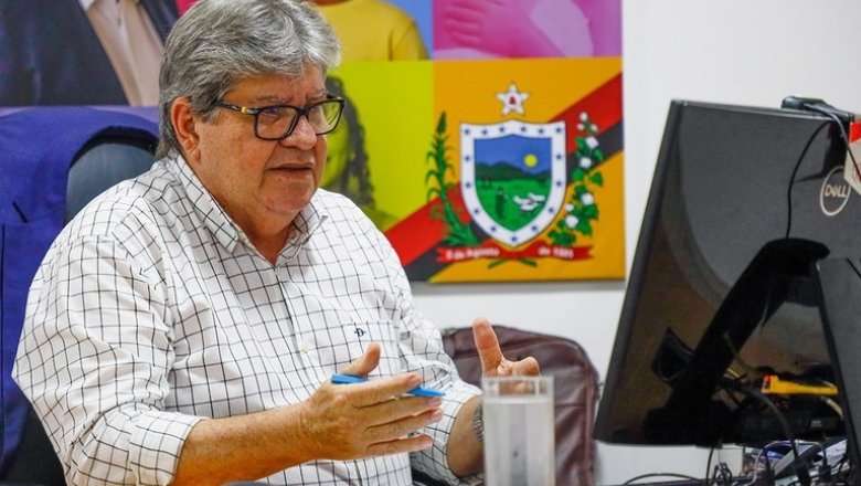 João Azevêdo assina convênios com hospitais privados para ampliar vagas de tratamento contra o câncer e cirurgias eletivas em Campina Grande