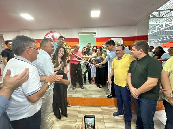 Prefeito de Sousa inaugura Base Descentralizada do SAMU e ambulância 0KM, em São Gonçalo