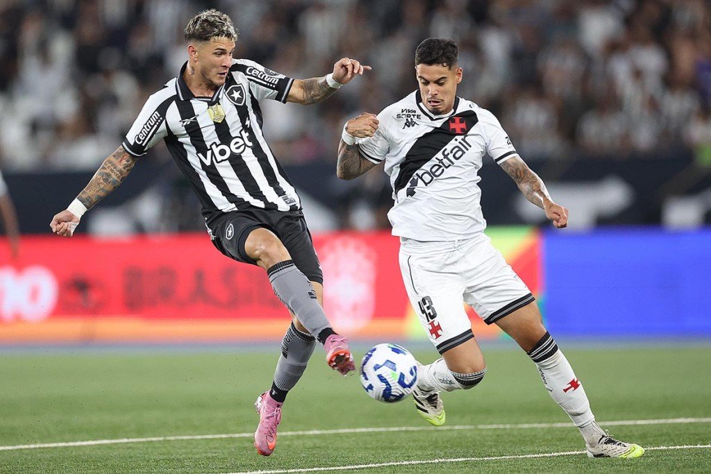 Vasco vence o Botafogo nos pênaltis e segue para semifinal da Copa do Brasil