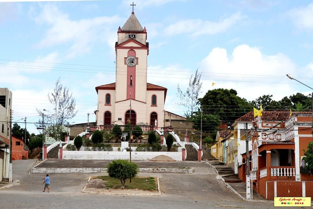 MP investiga contratação irregular de serviços de contabilidade e advocatícios na Câmara de Borborema