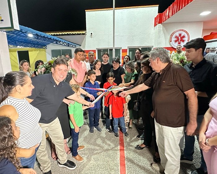 No Distrito de Lagoa dos Estrelas, prefeito Helder Carvalho entrega Base do SAMU e revitaliza ginásio, UBS e Agência dos Correios
