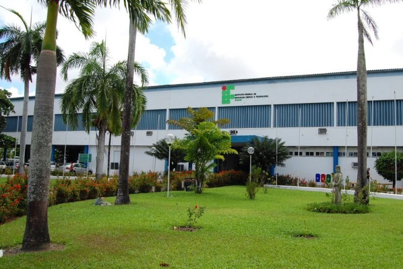 IFPB publica edital de concurso público com 53 vagas