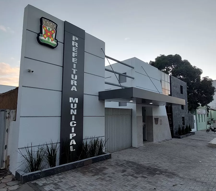 Prefeitura de Catolé do Rocha lança licitação de mais de R$ 1,8 milhão para contratar caminhões-pipa