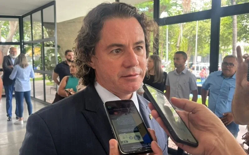 Veneziano diz que MDB aposta em filiação de Cícero Lucena e mira cinco cadeiras na Assembleia: “Expectativa”