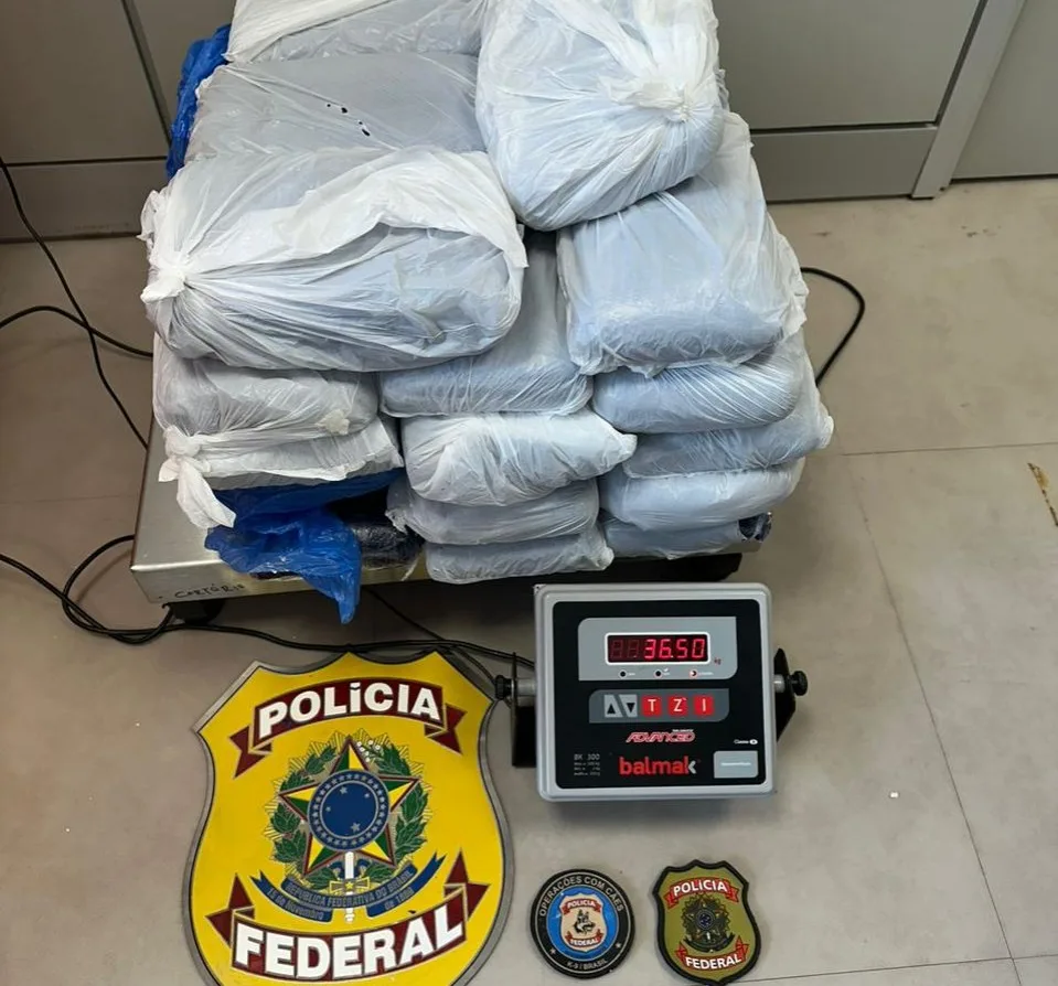 Cabeleireira é presa no Aeroporto Castro Pinto com 36 quilos de drogas em bagagem