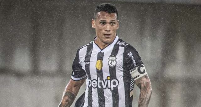 Treze anuncia retorno de Thiago Alagoano para 2026: ‘Reizinho está de volta’