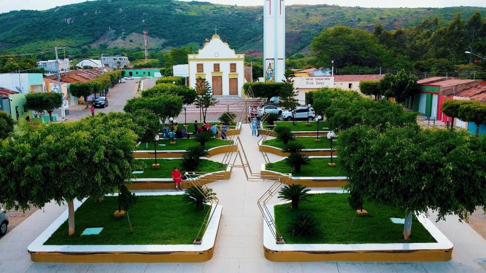 Com menos de 5 mil habitantes, São José de Princesa vai gastar R$ 294 mil com decoração de Natal