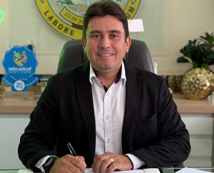 Em Sousa, prefeito Helder Carvalho assina ordem de serviço para construção da Travessia das Pedrinhas