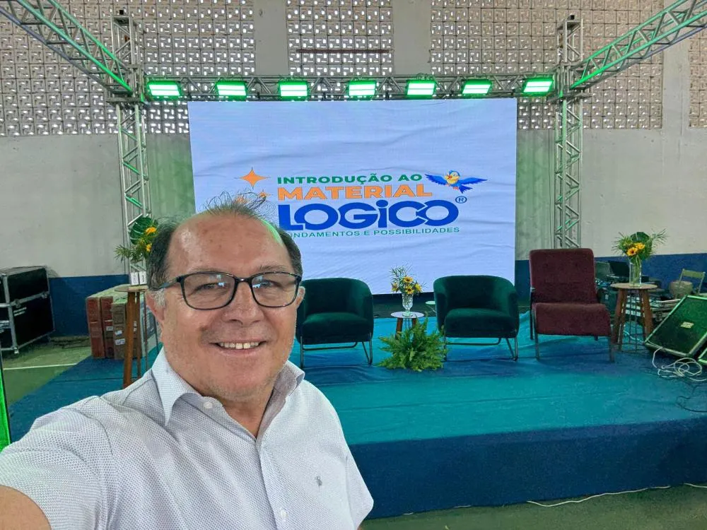 Ceninha Lucena destaca avanços e reforça compromisso com o ensino ao participar da Jornada Pedagógica em Bonito de Santa Fé