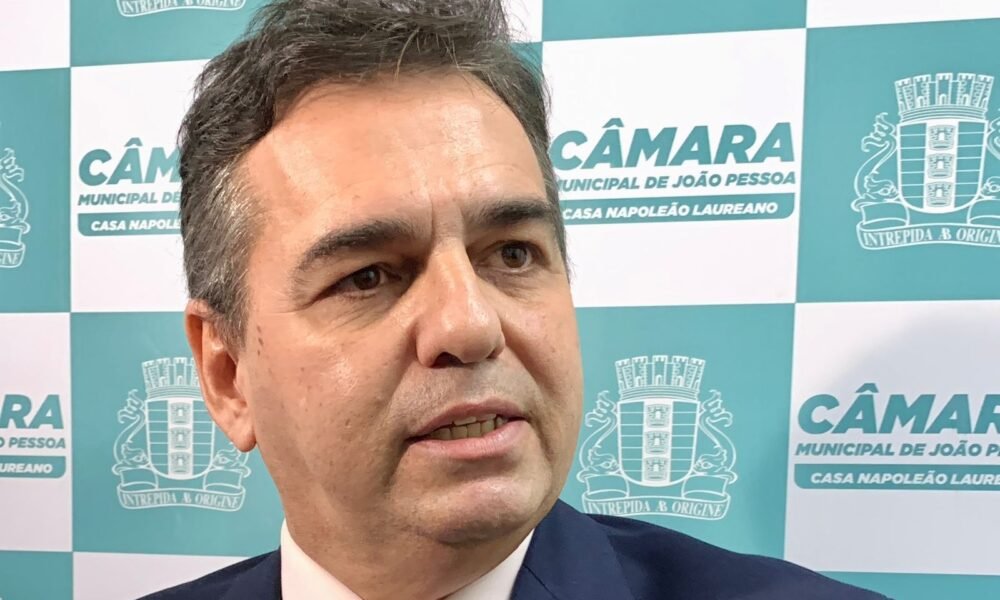 Oposição acionará Justiça contra aprovação da Zona Azul, em João Pessoa