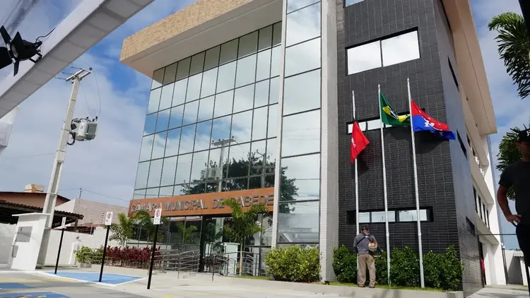 Câmara de Cabedelo marca sessão de posse de novo prefeito interino