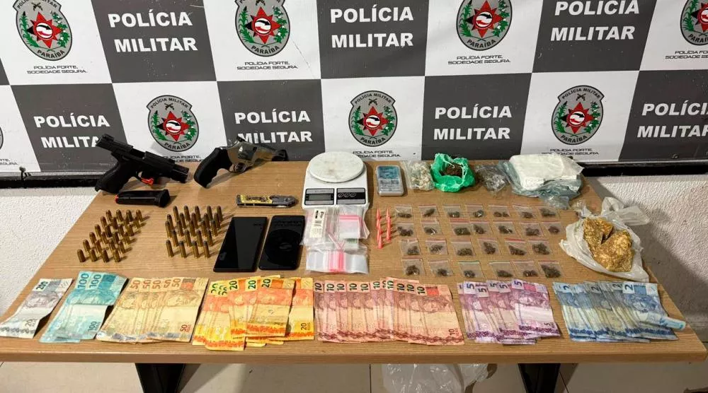 Troca de tiros termina com três presos por tráfico em comunidade de João Pessoa