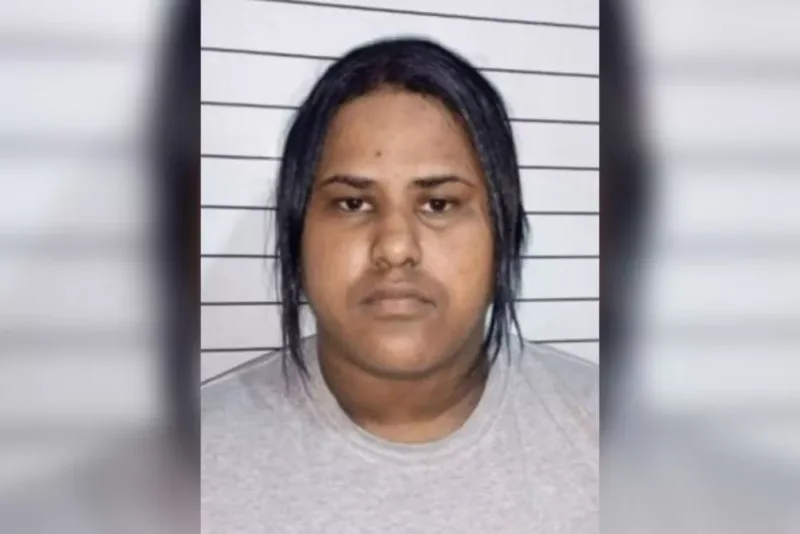 Mulher apontada como chefe de núcleo do Comando Vermelho na Paraíba é presa