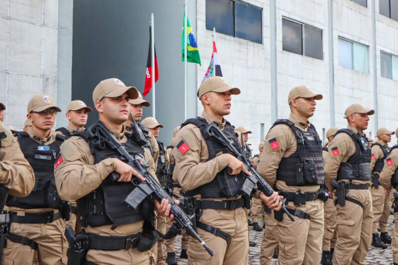 Paraíba promove 212 policiais militares e 64 bombeiros