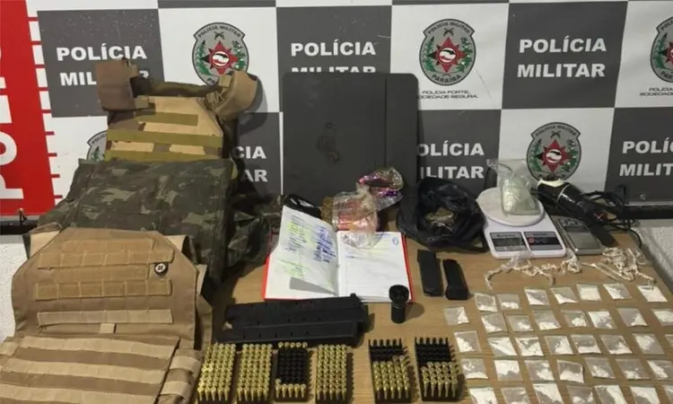 Operação da PM apreende materiais de grupo suspeito de tráfico de drogas em Cabedelo