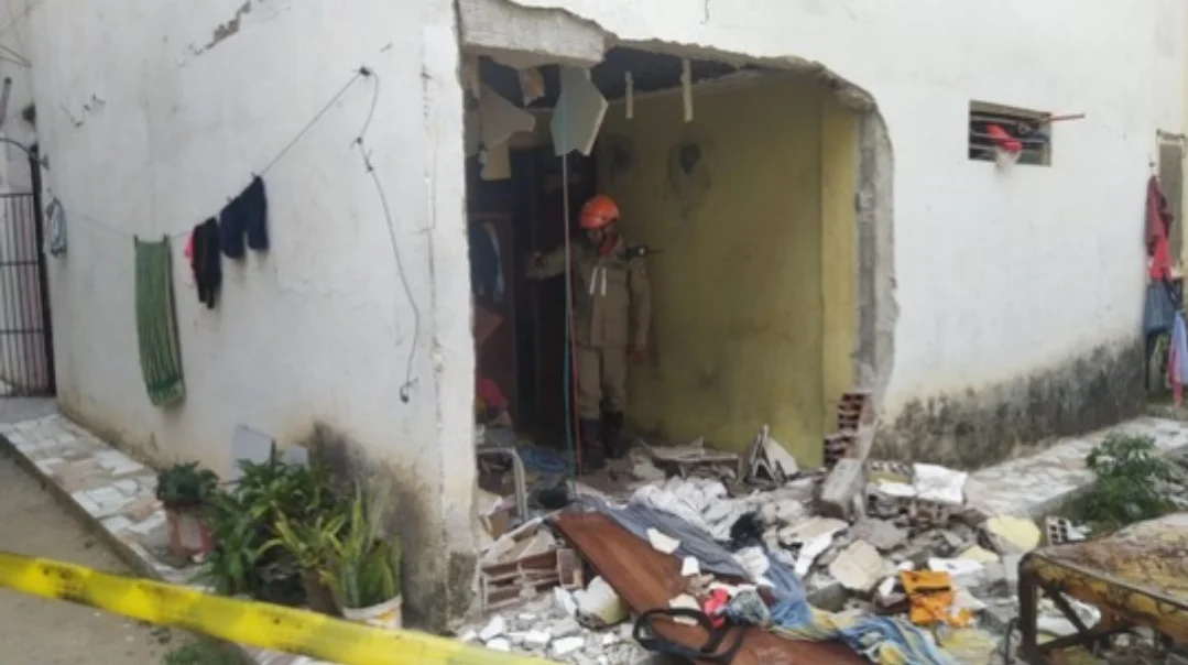 Botijão de gás explode e deixa idoso gravemente ferido, em João Pessoa