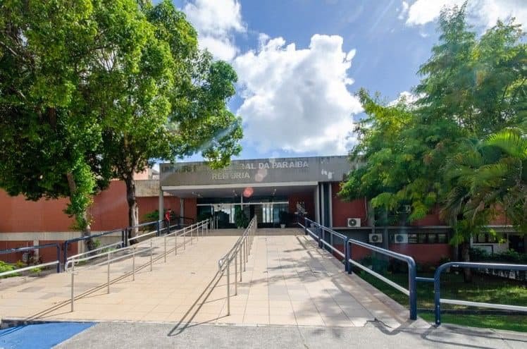 Inscrição de concurso para professor da UFPB termina hoje; salários ultrapassam R$ 8 mil