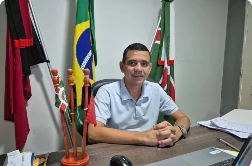 Em Santa Cruz; Alberto de Braz cumpre agenda administrativa em alusão aos 64 anos de emancipação política. com inaugurações e festa popular