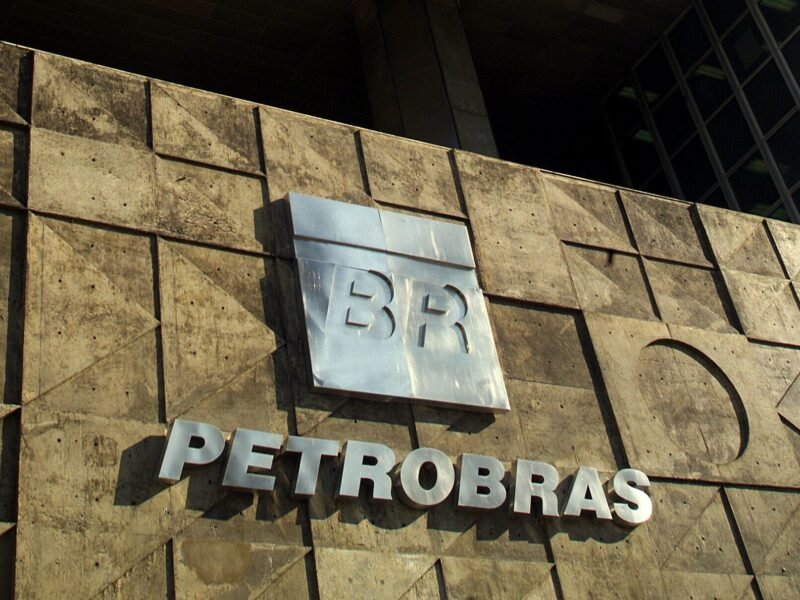Petrobras eleva preço do diesel a R$ 0,38 a partir de amanhã