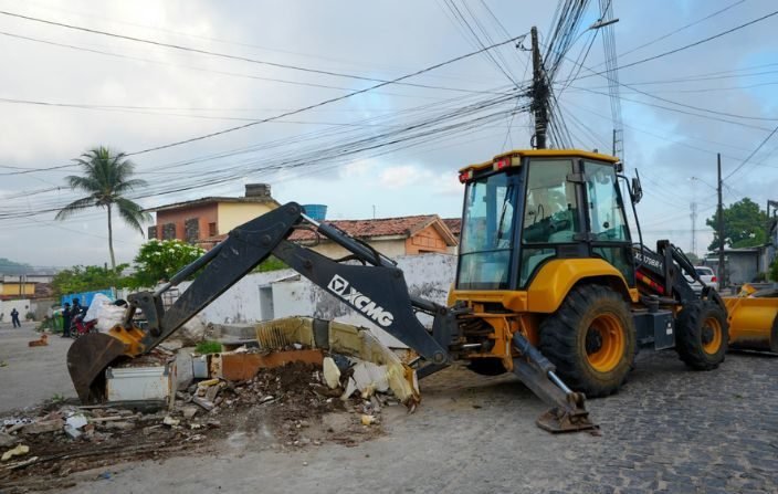 Gaeco e PMJP firmam parceria para retirar barricadas criadas por criminosos