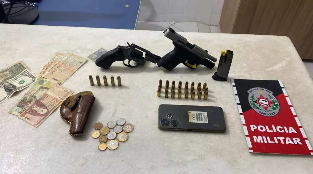 Foragido por homicídio é preso e armas são apreendidas durante operação da PM em São Bento