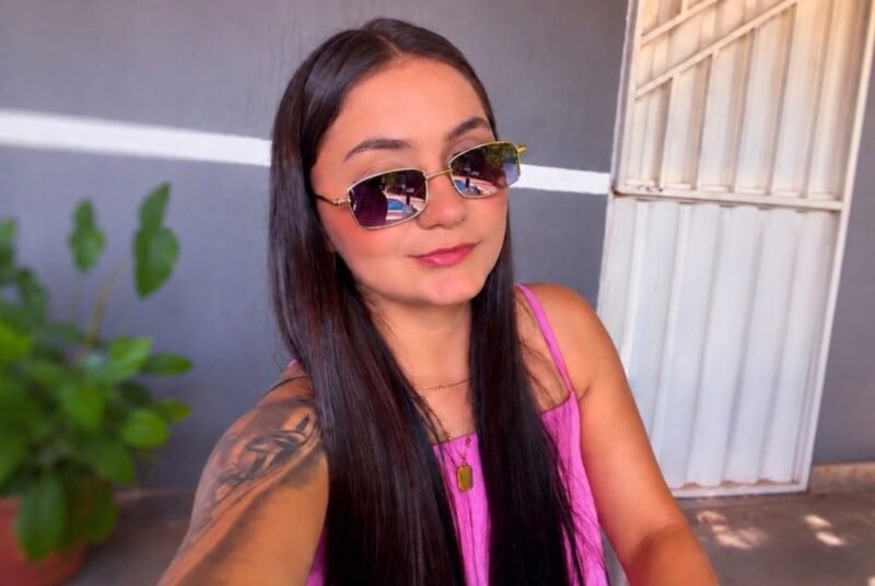 Kelly trabalhava em um posto de combustível, da rede de Postos Cachoeira, em Cajazeiras (Foto: redes sociais)